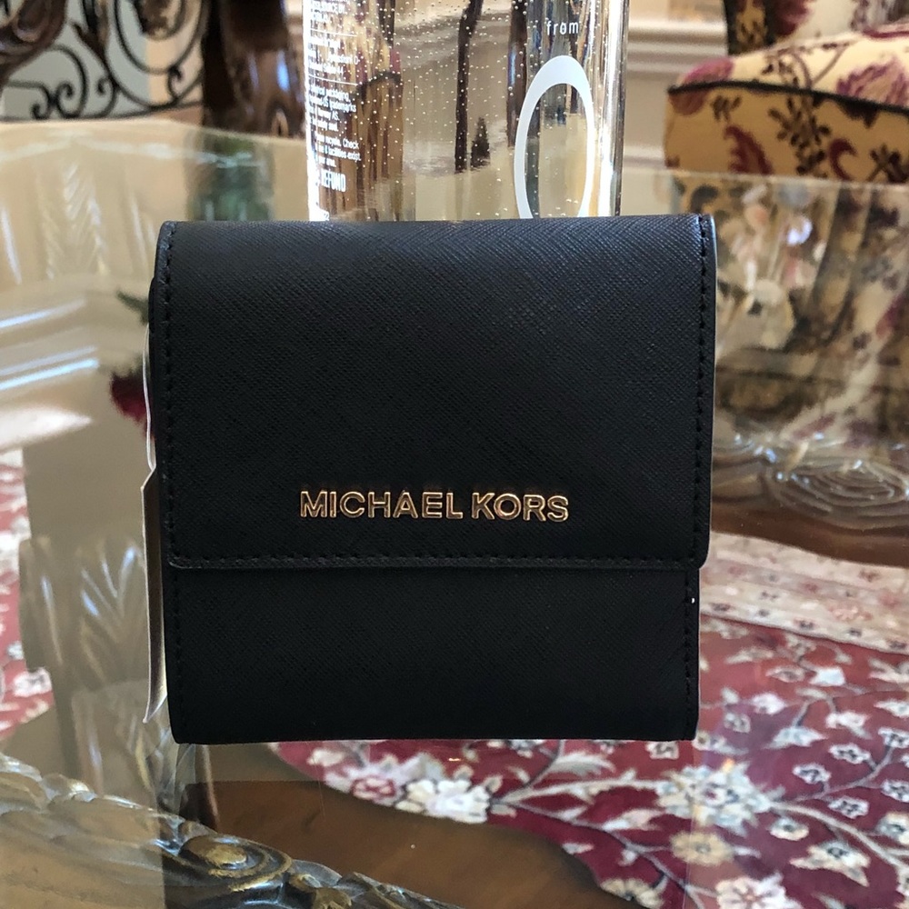NWT Michael Kors Sofia perforated handbag&wallet - Picture 4 of 8